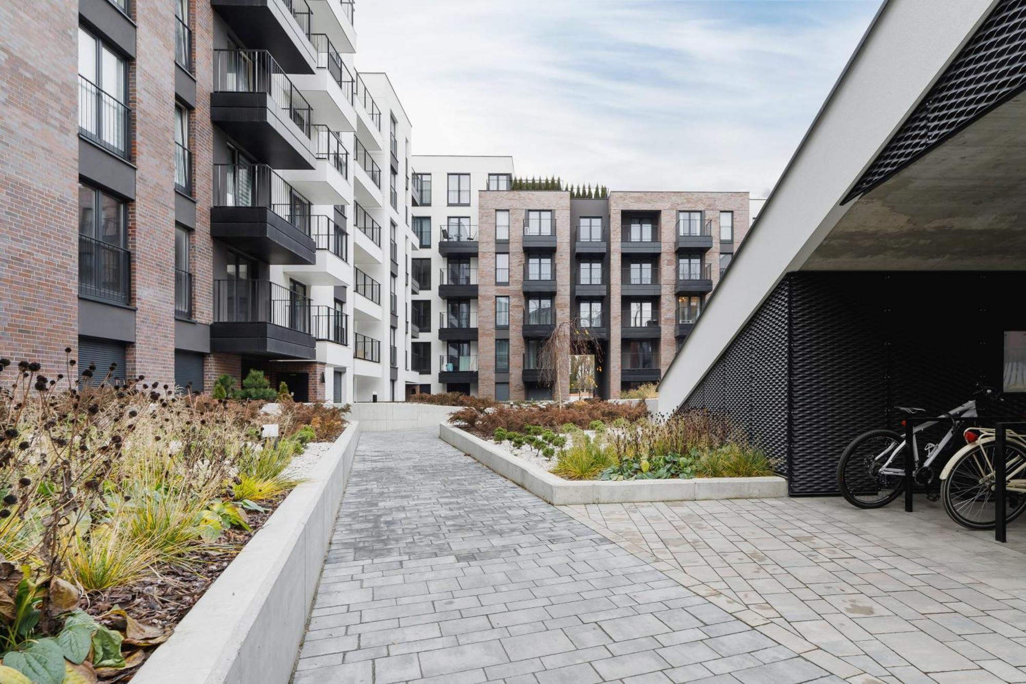 Apartments Go Rakowicka By Noclegi Renters Krasków Eksteriør bilde